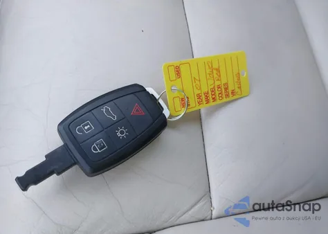 2011 Volvo C70 T5 из США, поврежденный, VIN YV1672MC9BJ115418